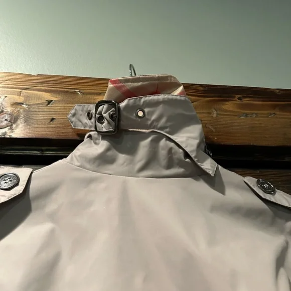Burberry Mid-Length Trench Coat